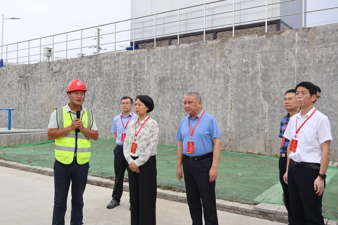 姜堰區(qū)政協(xié)到姜堰城區(qū)污水處理廠項目檢查指導.jpg